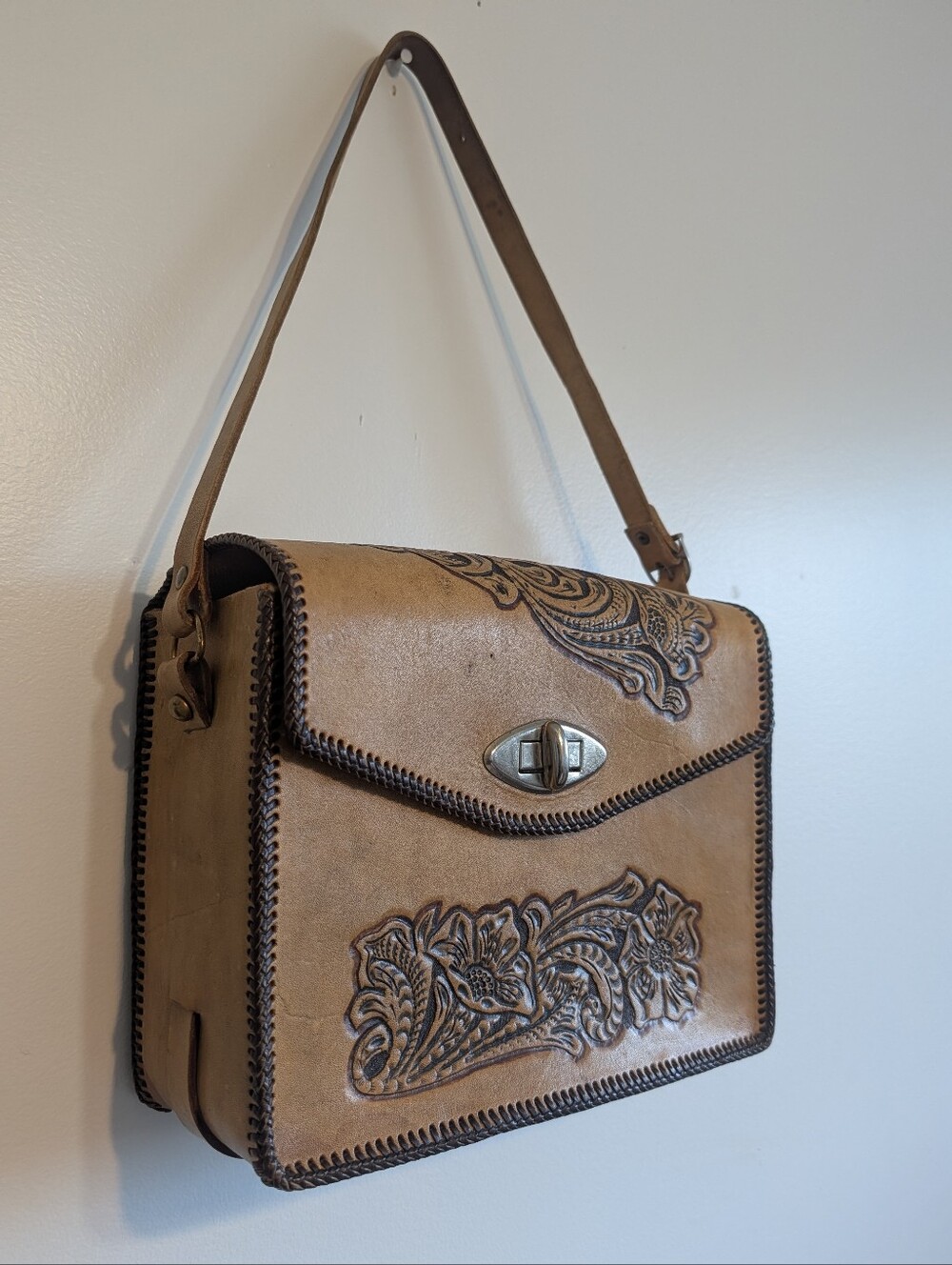 Vintage Large Tooled Leather Shoulder Bag with Floral Detailing in Tan & Brown